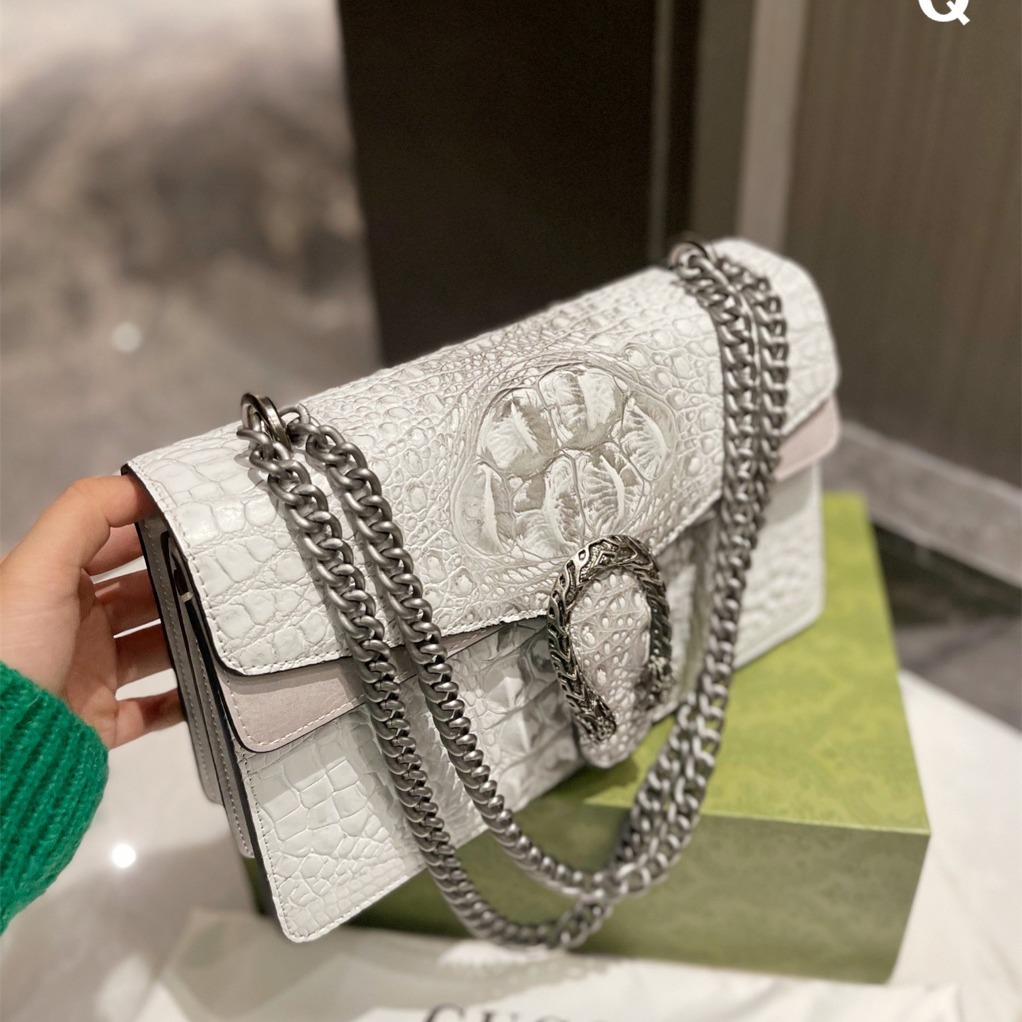 Dionysus Bags Size: 27*17cm