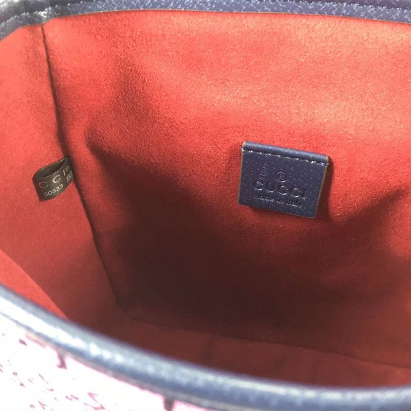 Men's Casual  Backpack  Fashion Shoulder Bag   Size 22.1*25.4*7.9 cm