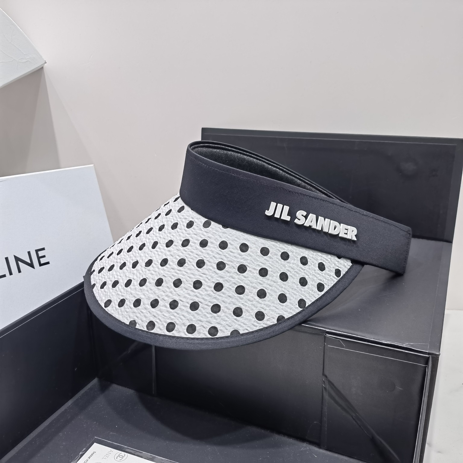 Spring/ Summer Hats & Caps 1:1, 4 colors