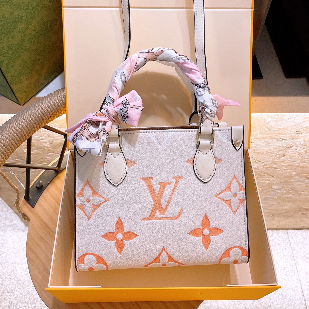 2022 Onthego bag Size:25cm