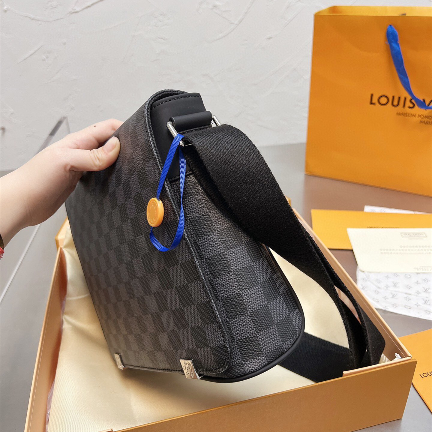 district Bags size:25cm