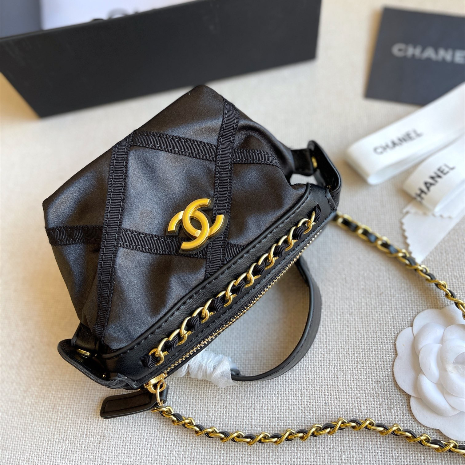 2022 NEW Chain Bag Size:12*11.5cm