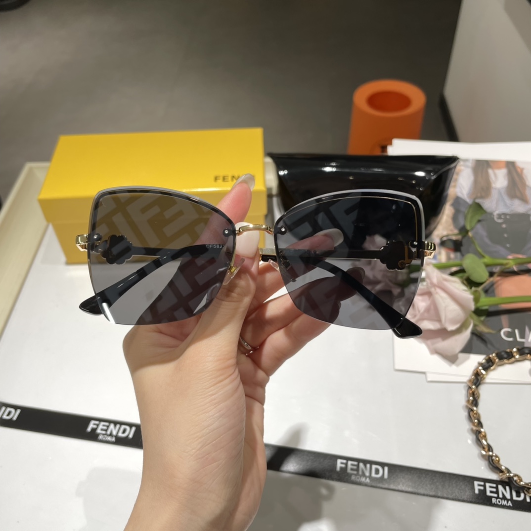 2022 New Men's And Women's Sunglasses,6 Colors