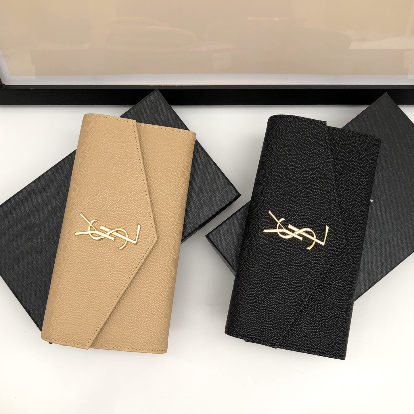 Wallet ，2 Colors ,Top Quality