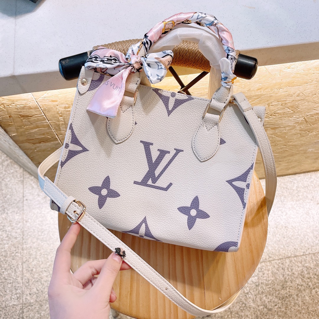 2021 Onthego bag Size:30cm