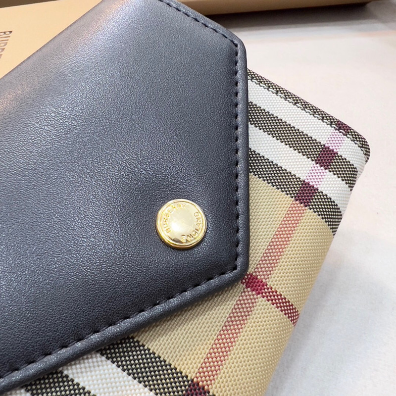 Vintage Folding Wallet Brown Size: 8.5*4*9cm