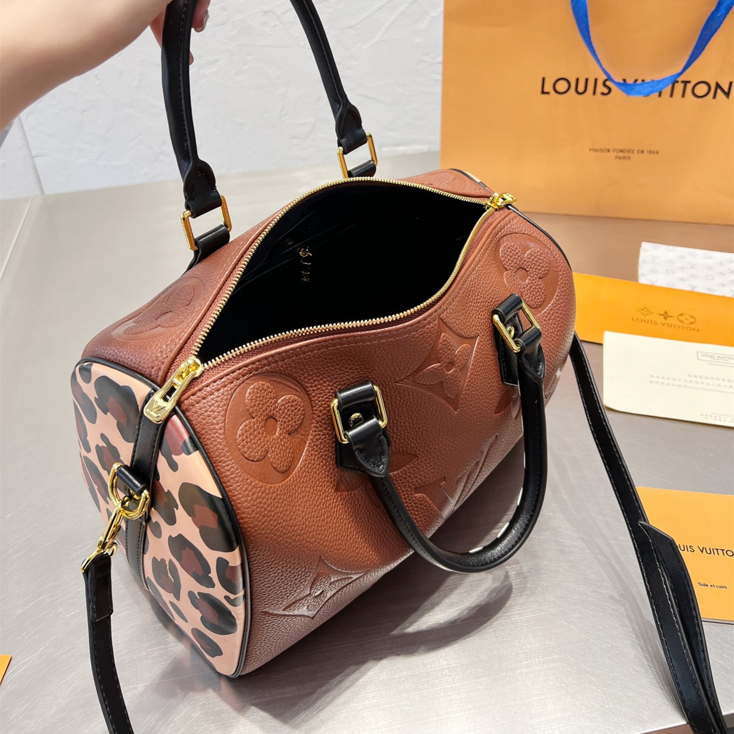 Bag  black brown  size:30*21cm