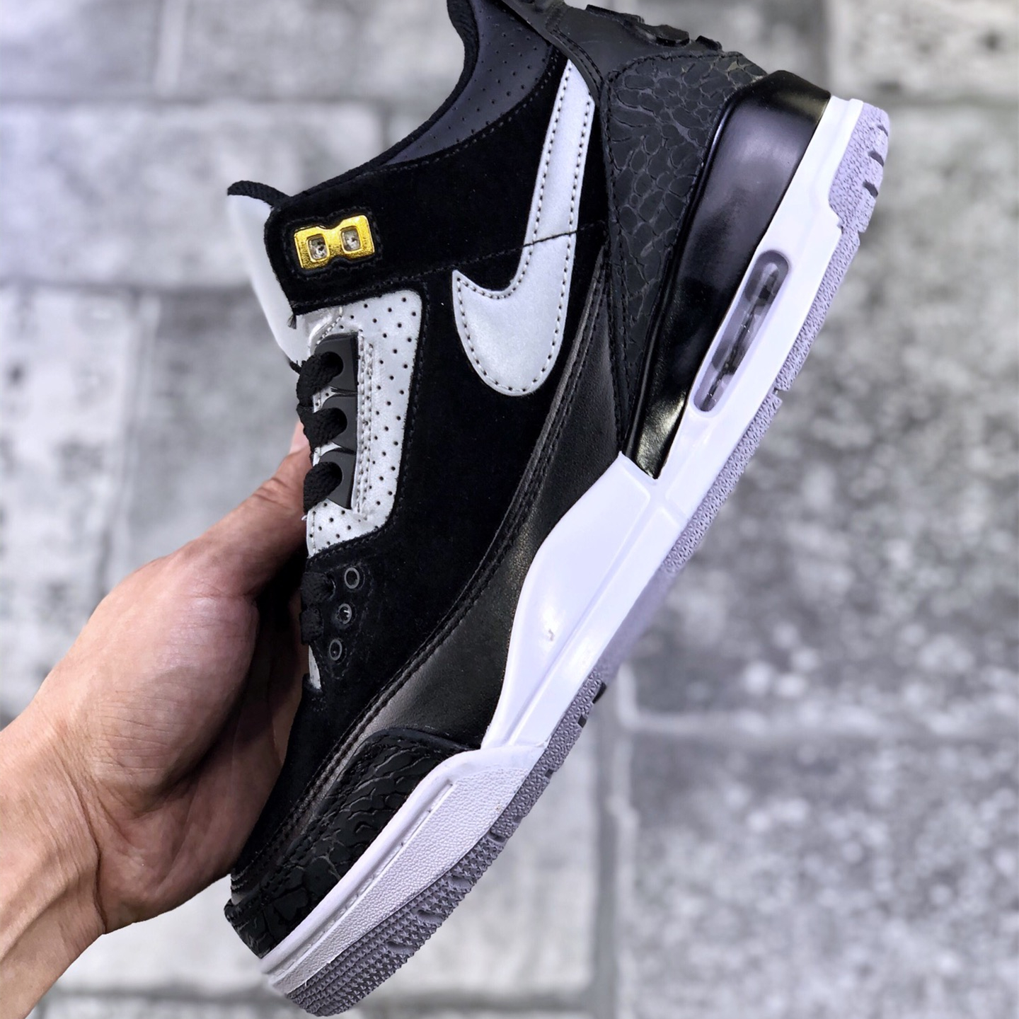 Air Jordan 3 Tinker Black Cement Size:EU36-EU46/US4-US12