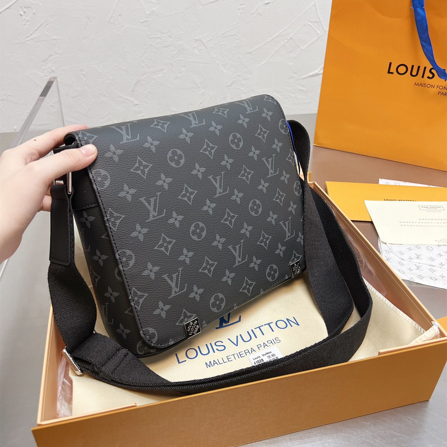 district Bags size:25cm