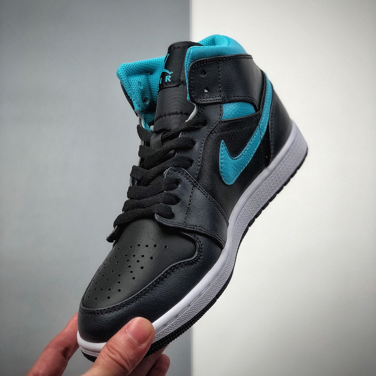 Air Jordan 1 Mid Leisure Board Shoes EU36-EU47.5/ US4-US13