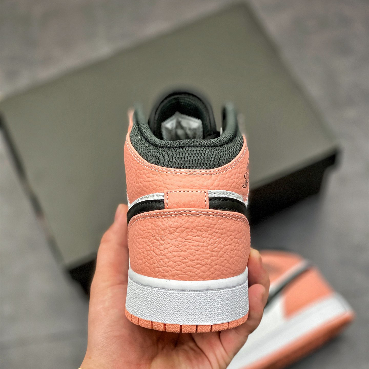 Air Jordan 1 Mid Leisure Board Shoes EU36-EU47.5/ US4-US13