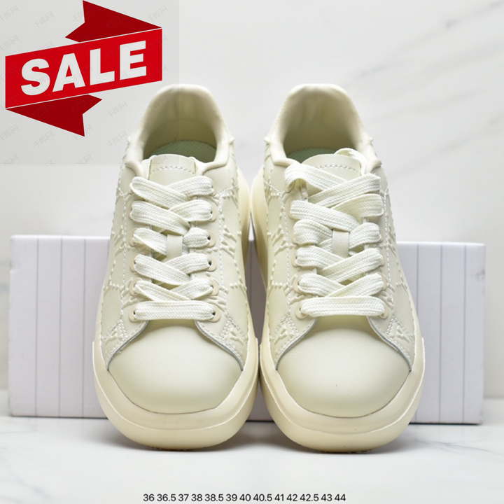 Sports casual board shoes