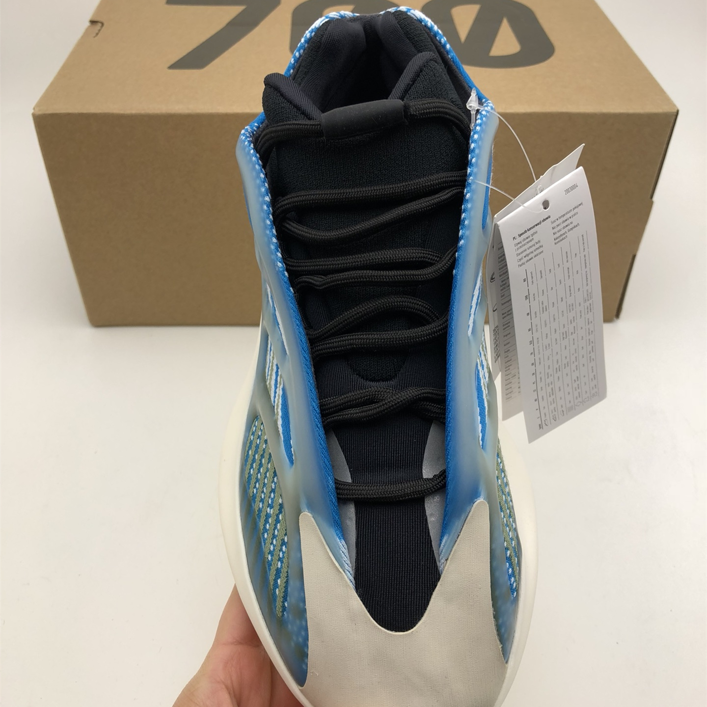 Yeezy Boost 700V3 EU36-EU46 / US3.5-US11
