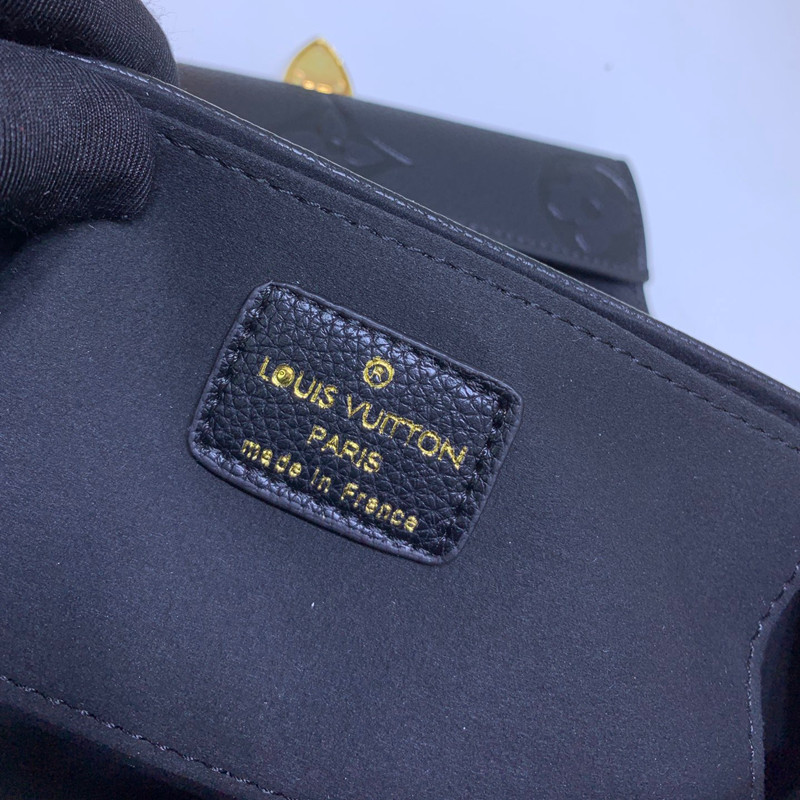 Favorite Handbag Black Size 24*14* 9cm