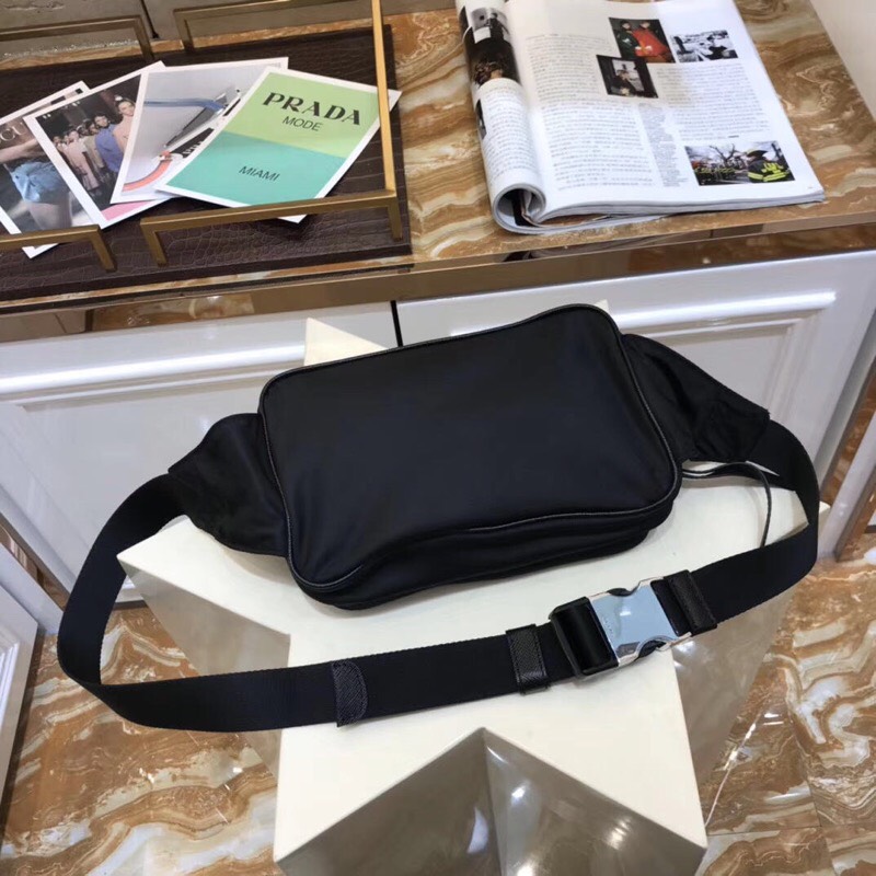 Men's Fanny Pack For Men And Women Bag Size 21*13*5 cm