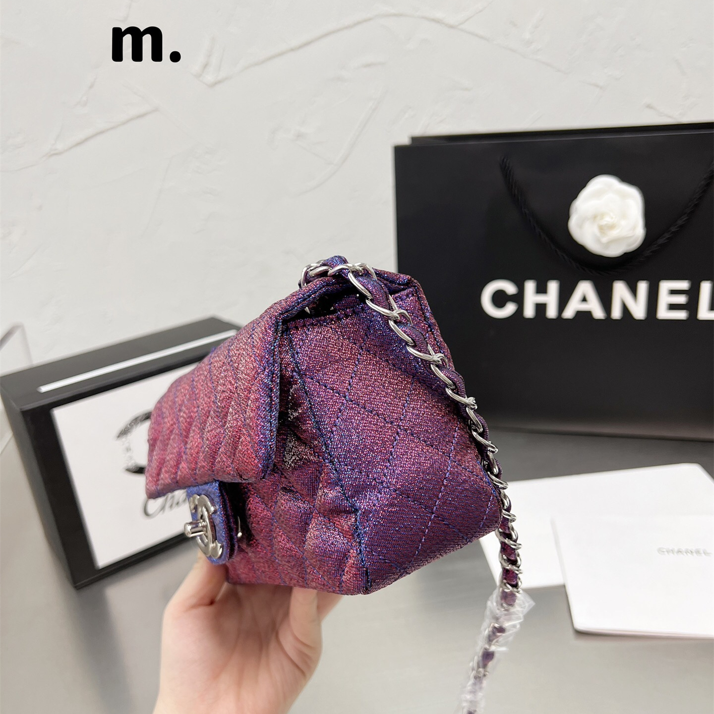 Crossbady Bags Size:20cm