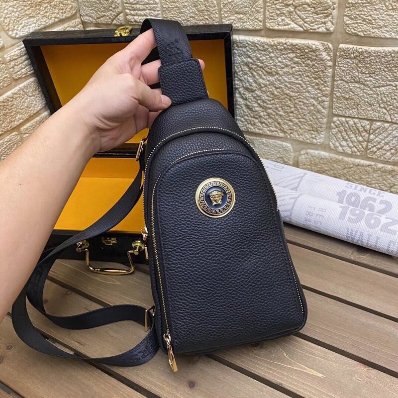 Men's Chest bag Shoulder Bag Size 32*18*6 cm