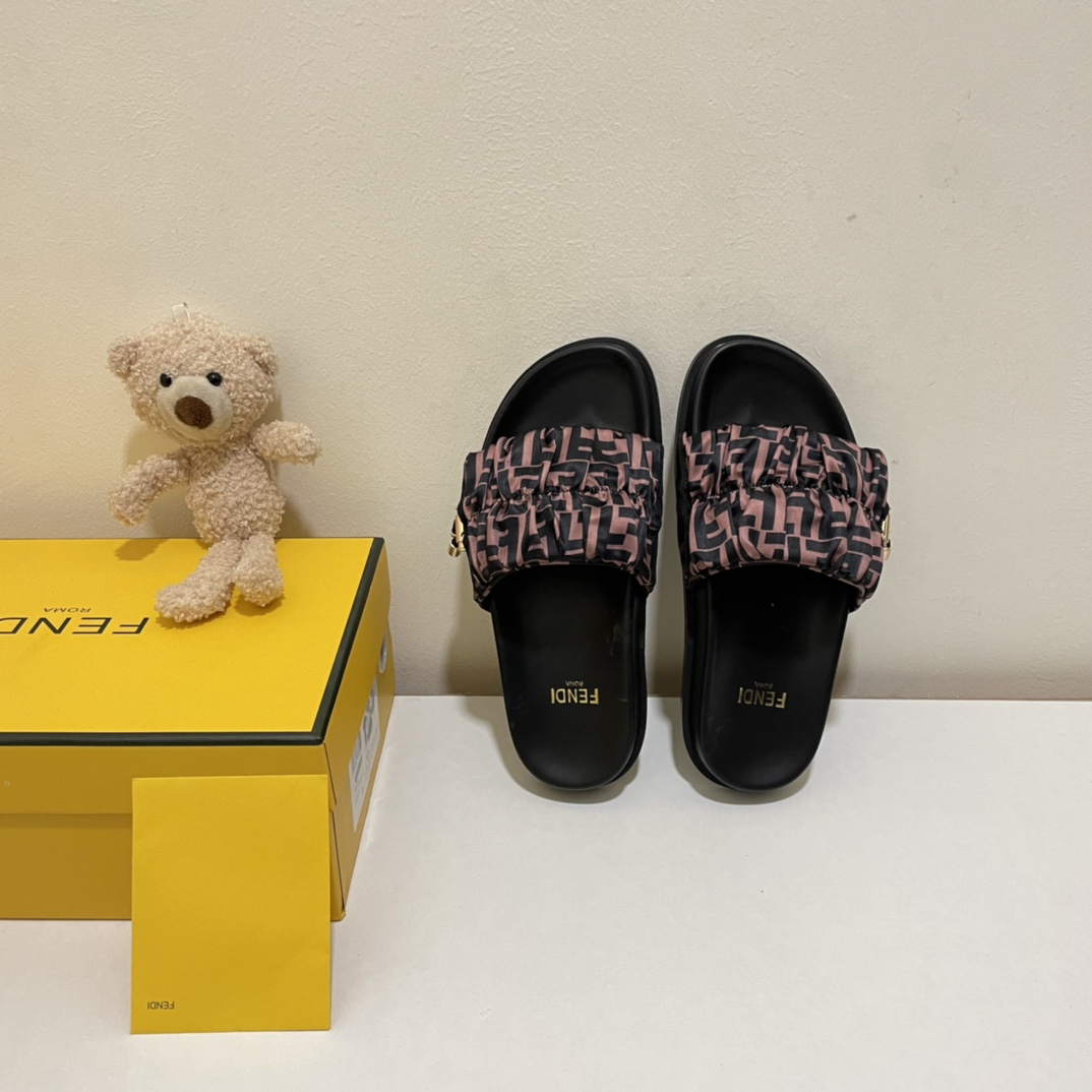 2022 New Sandals Women's Shoes ,Top quality ,Size:EU35-EU40,