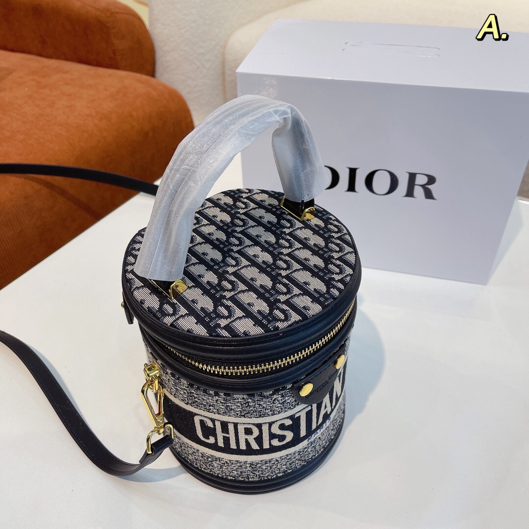 2022 New Bags size:15*14*18cm