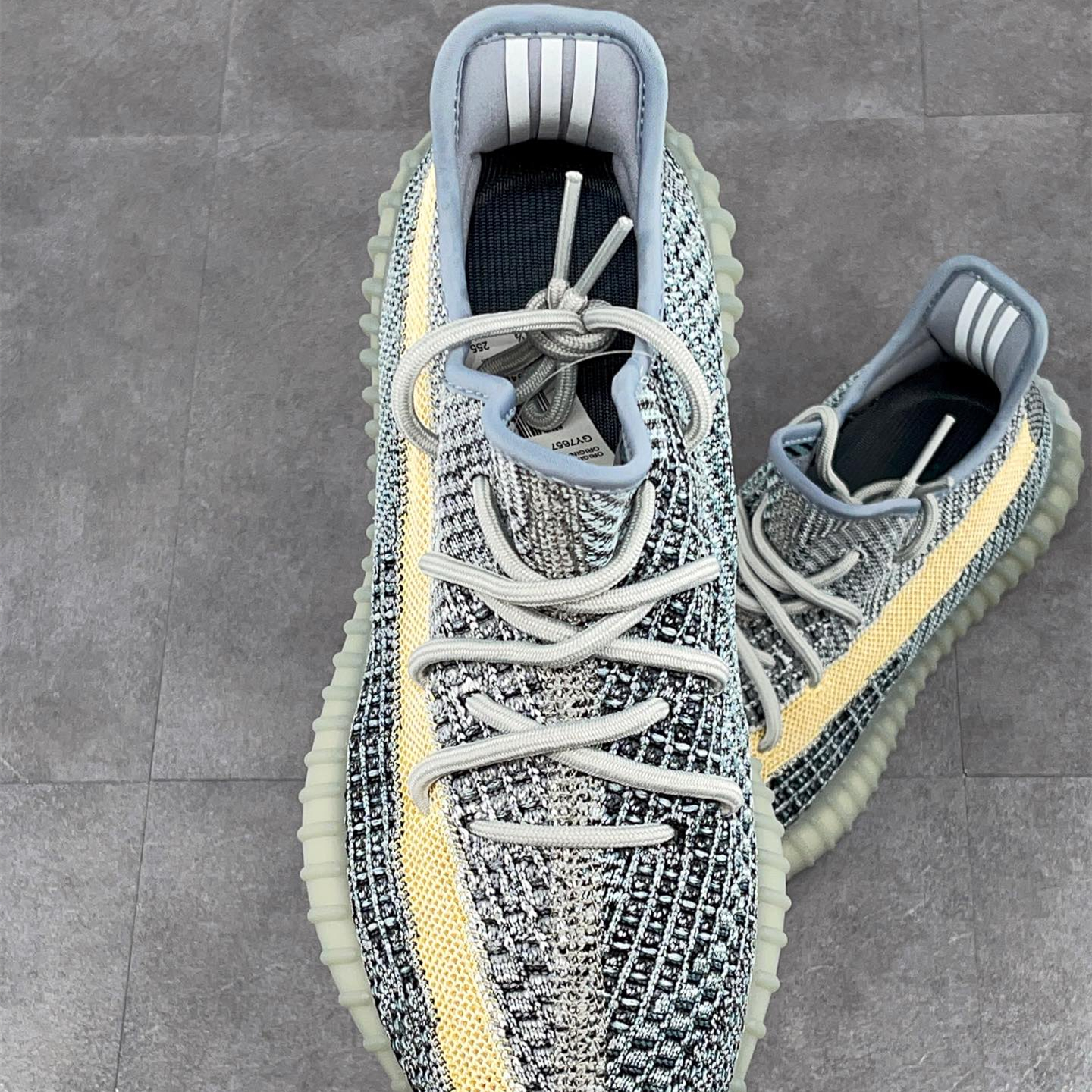 Yeezy Boost 350v2 EU36-EU48 /US4- US13