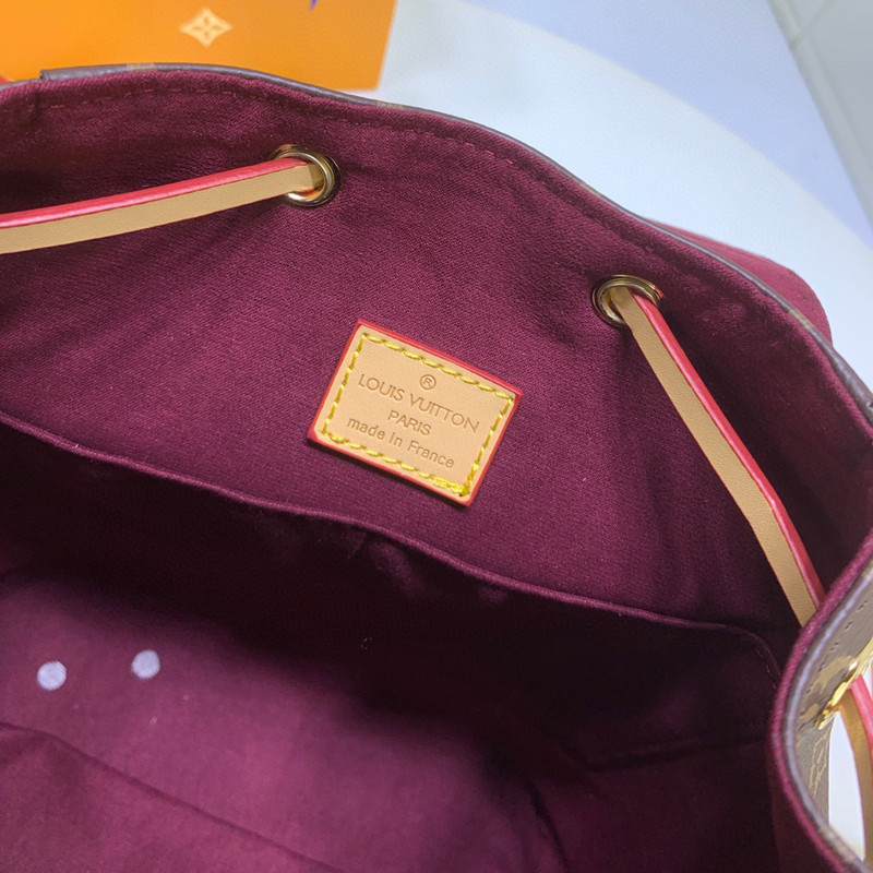 Women's Fashion Backpack School Bags Size 25.5*29*9 cm