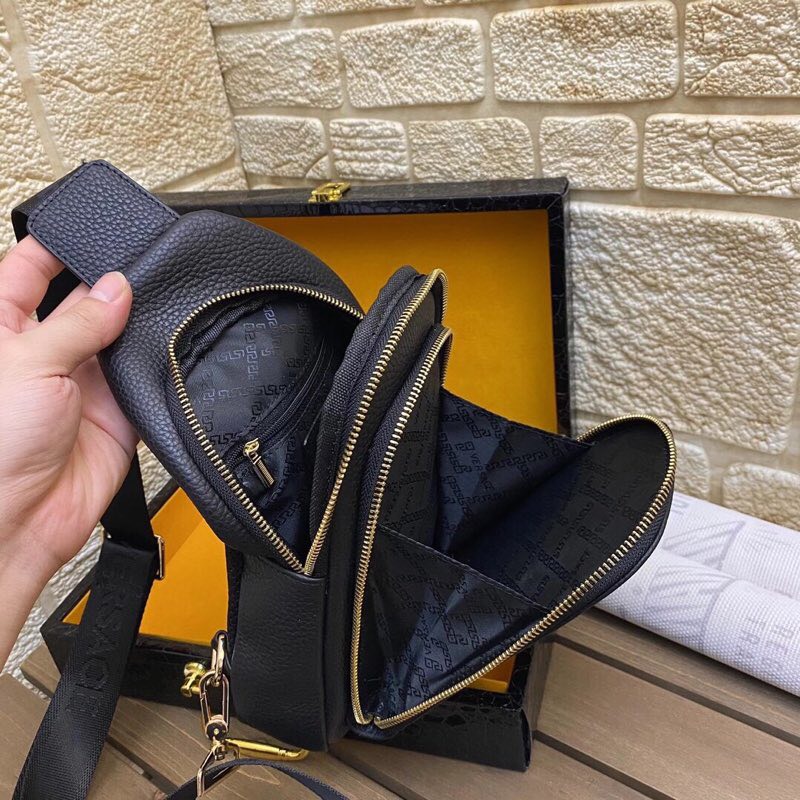 Men's Chest bag Shoulder Bag Size 32*18*6 cm