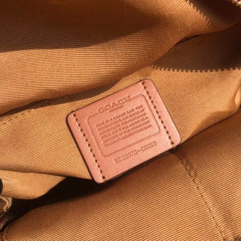 Christmas Limited Models Of Women's Medium Cowhide Zipper Backpack Size 34 * 27 * 10 cm