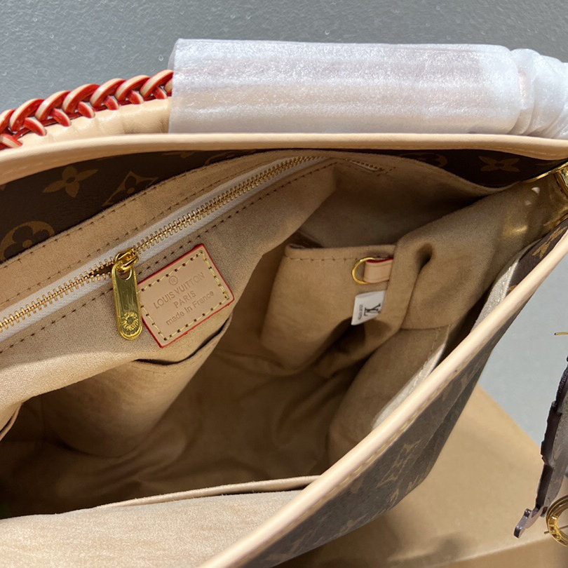 artsy Bags size:39*32cm