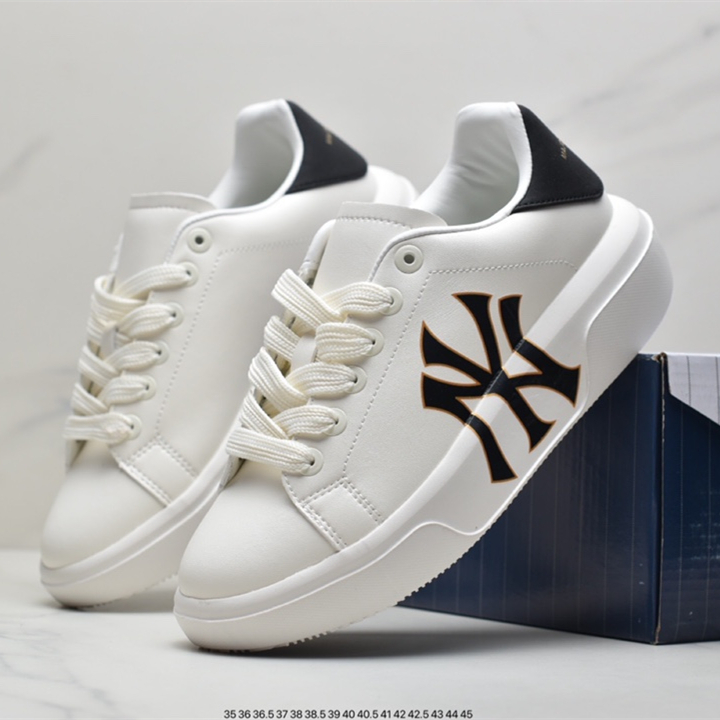 Sports casual board shoes