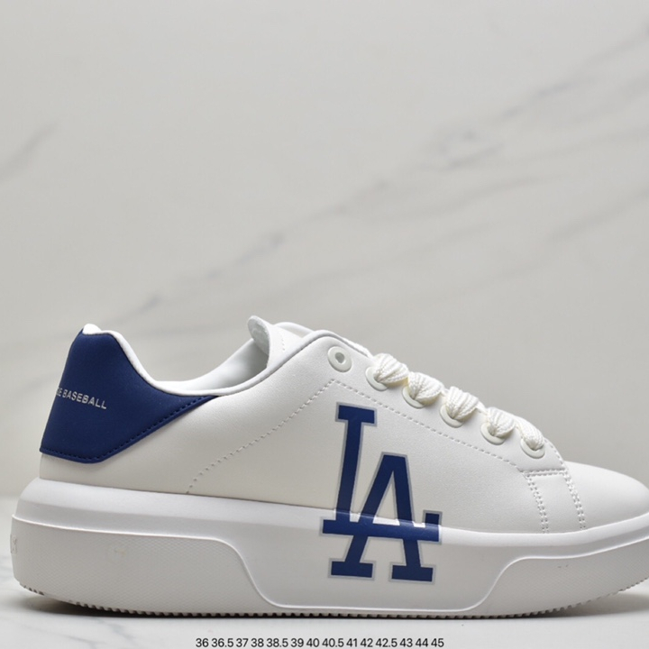 Sports casual board shoes