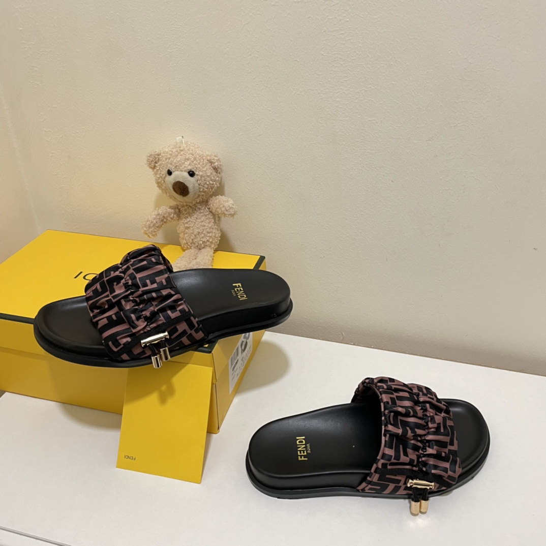 2022 New Sandals Women's Shoes ,Top quality ,Size:EU35-EU40,