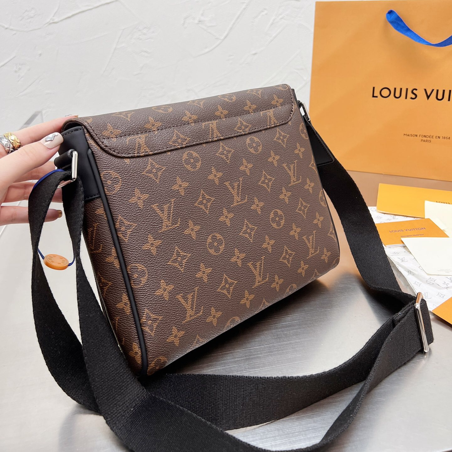 district Bags size:25cm