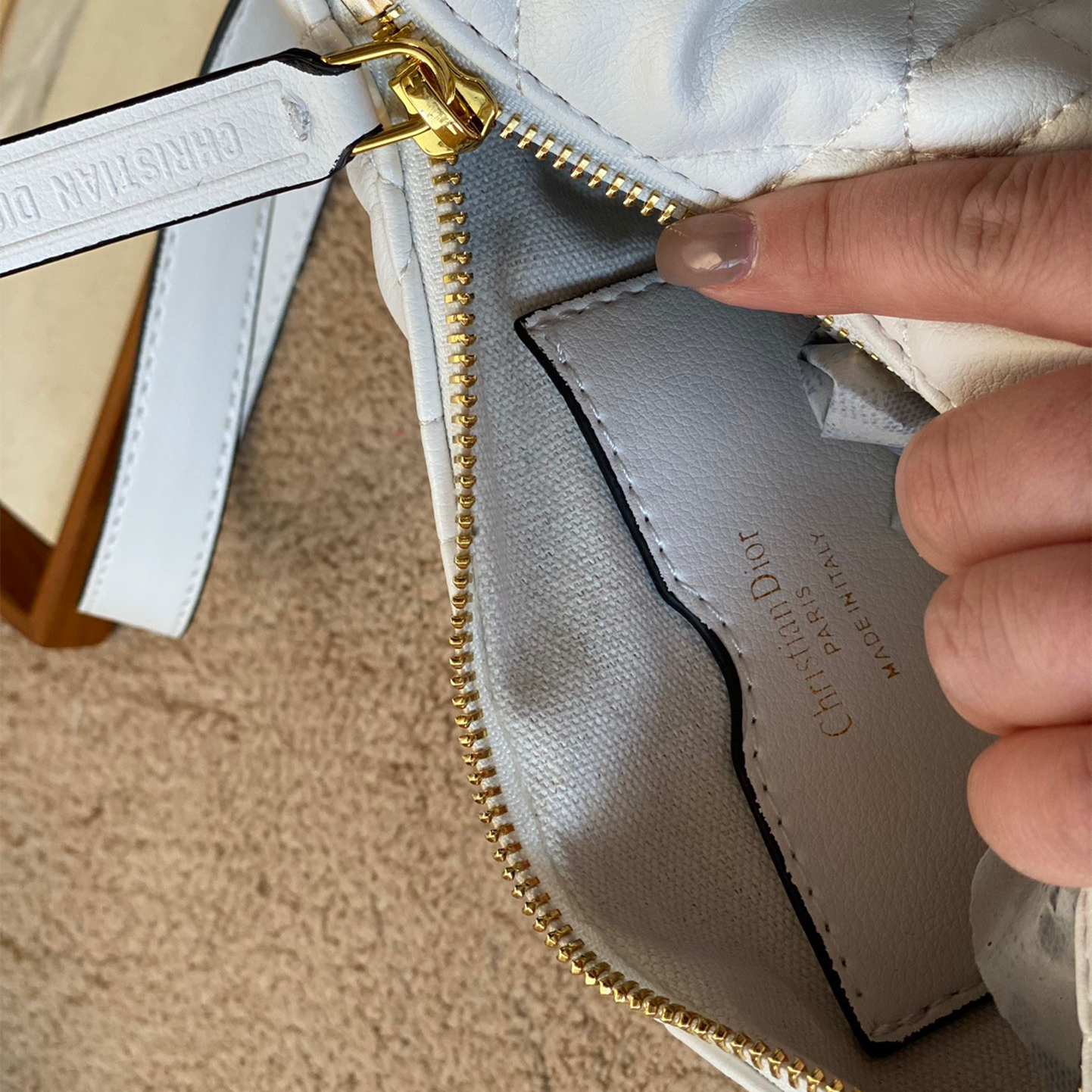 Vibe HOBO Bags White Handbag ,Size:23*14cm