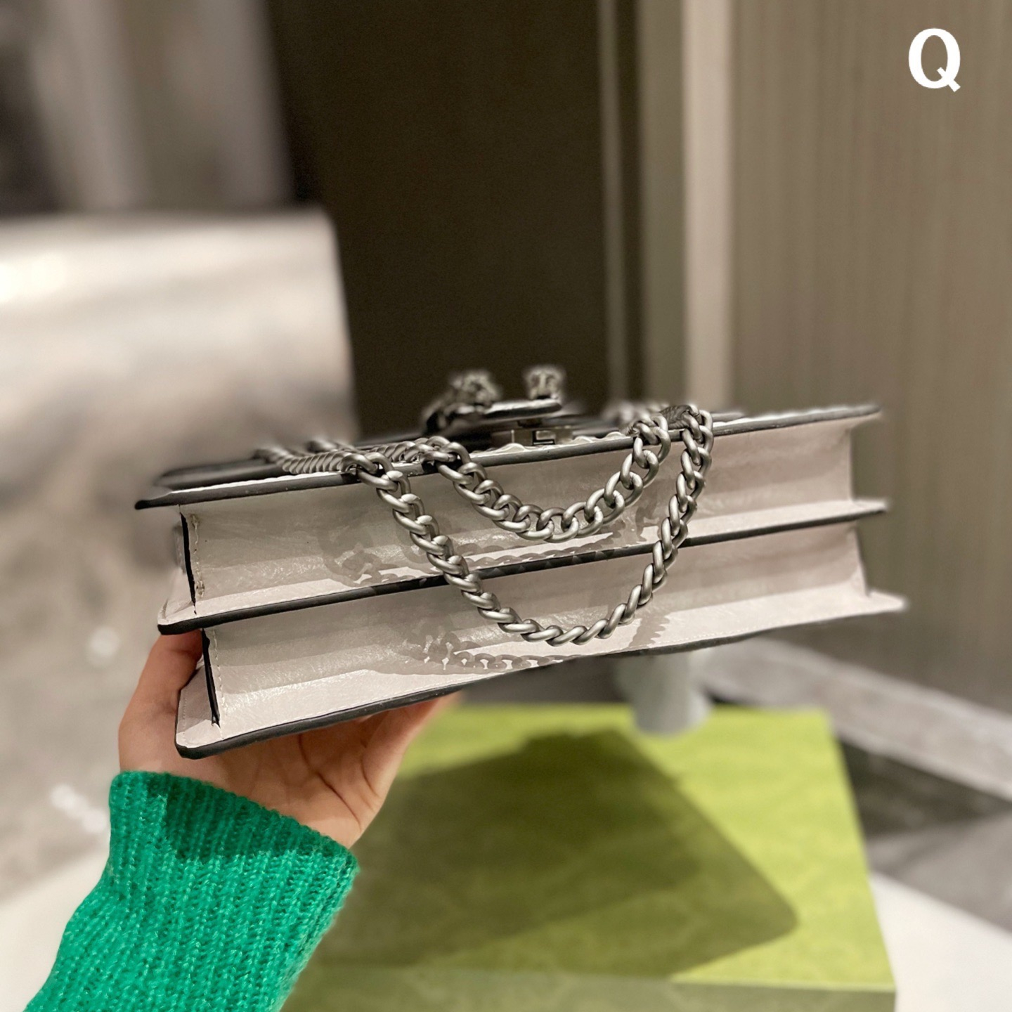 Dionysus Bags Size: 27*17cm