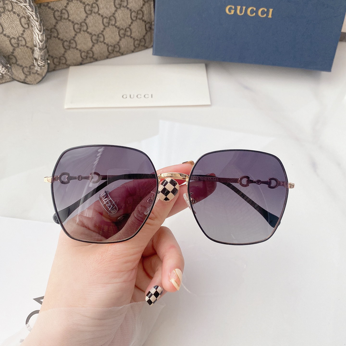 2022 New Men's And Women's Sunglasses 4 Colors