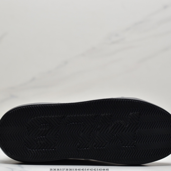 Sports casual board shoes