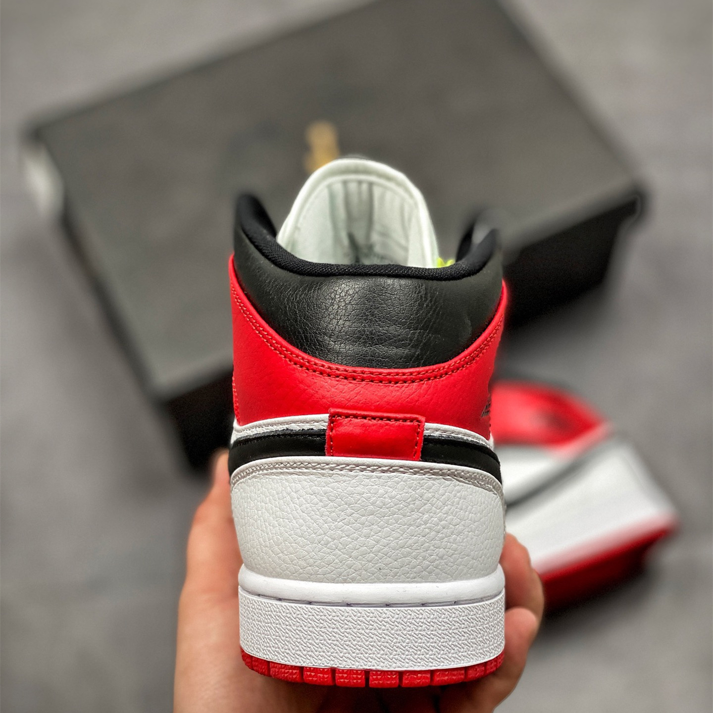 Air Jordan 1 Mid Leisure Board Shoes EU36-EU47.5/ US4-US13