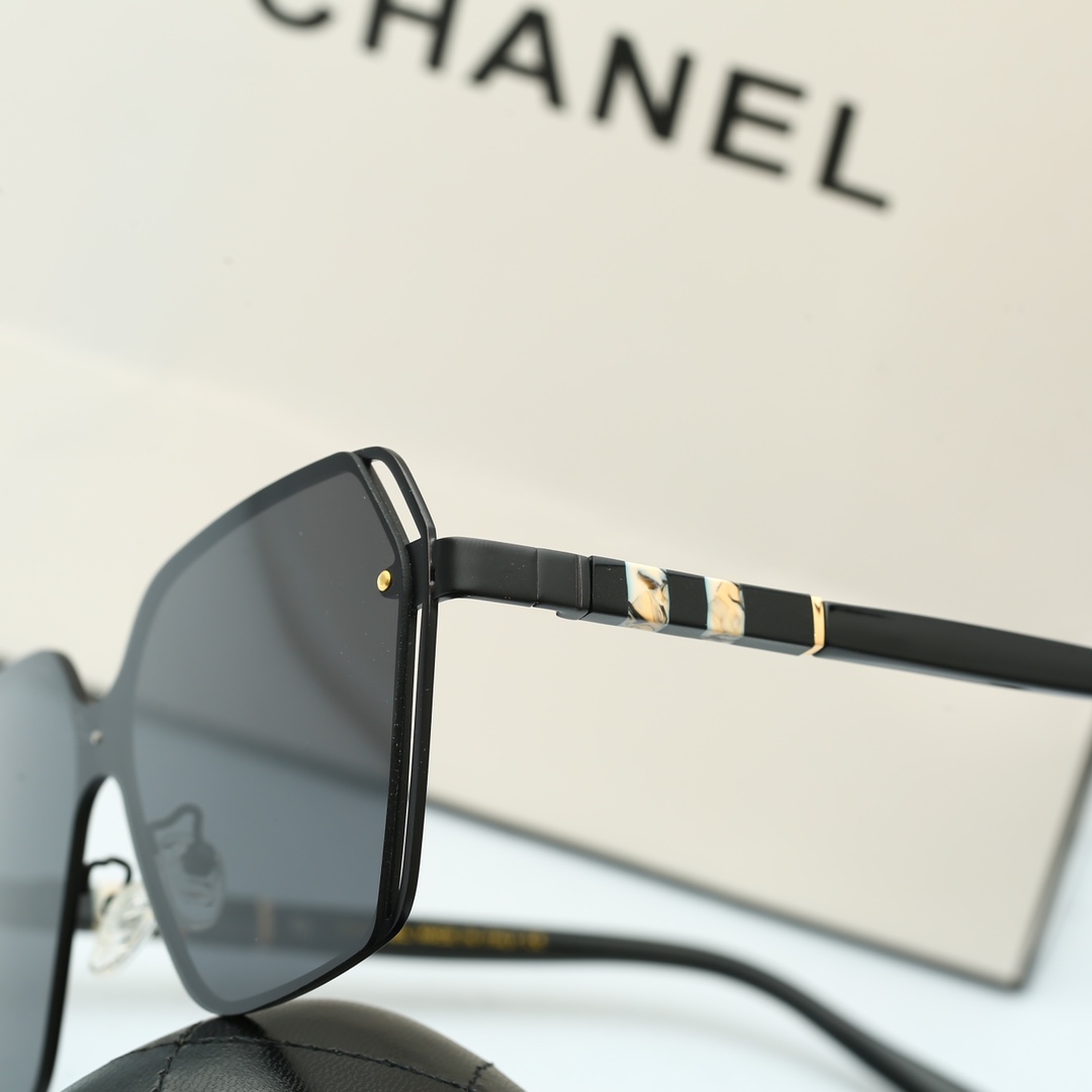 Men's And Women's Sunglasses 5 Colors