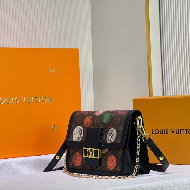 Dauine Cameo Medium Bag Size 25*17*10.5cm