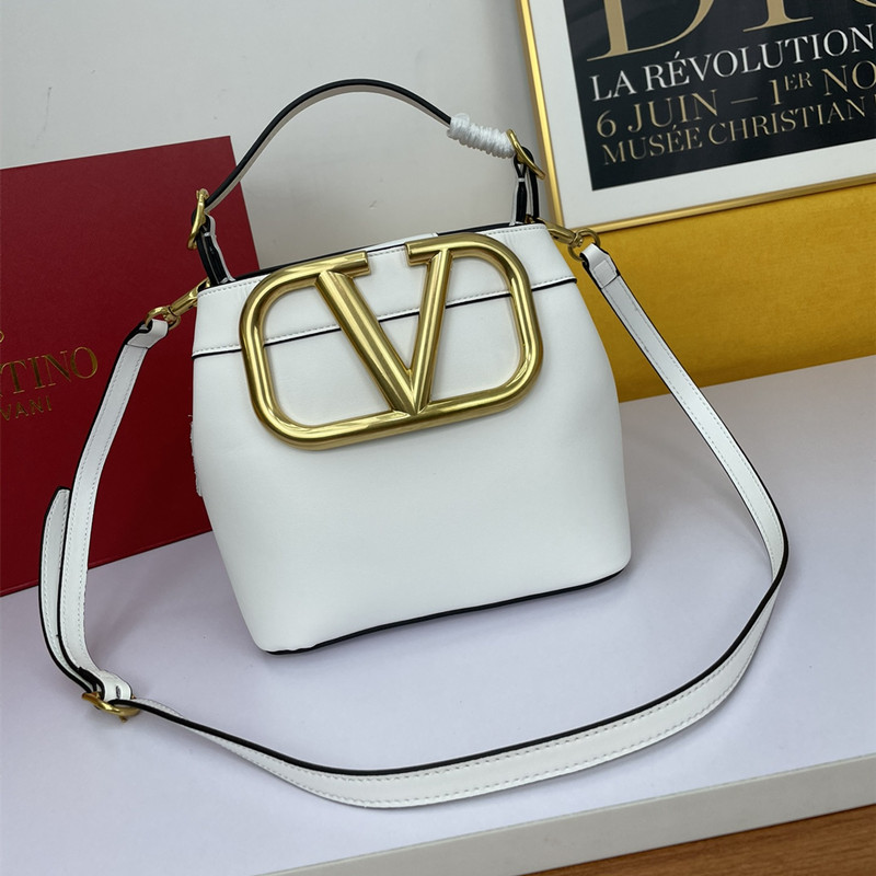 Garavani Supervee Women's Clutch Bag Crossbody Bags Size 20*19*12 cm