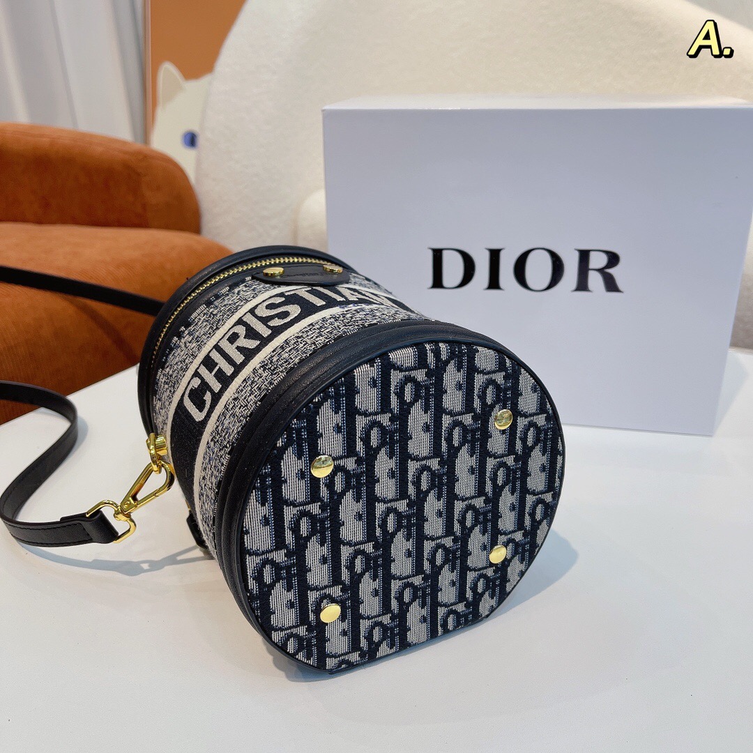 2022 New Bags size:15*14*18cm