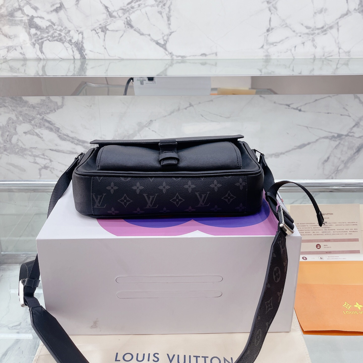 voyager Bags size:30*25cm