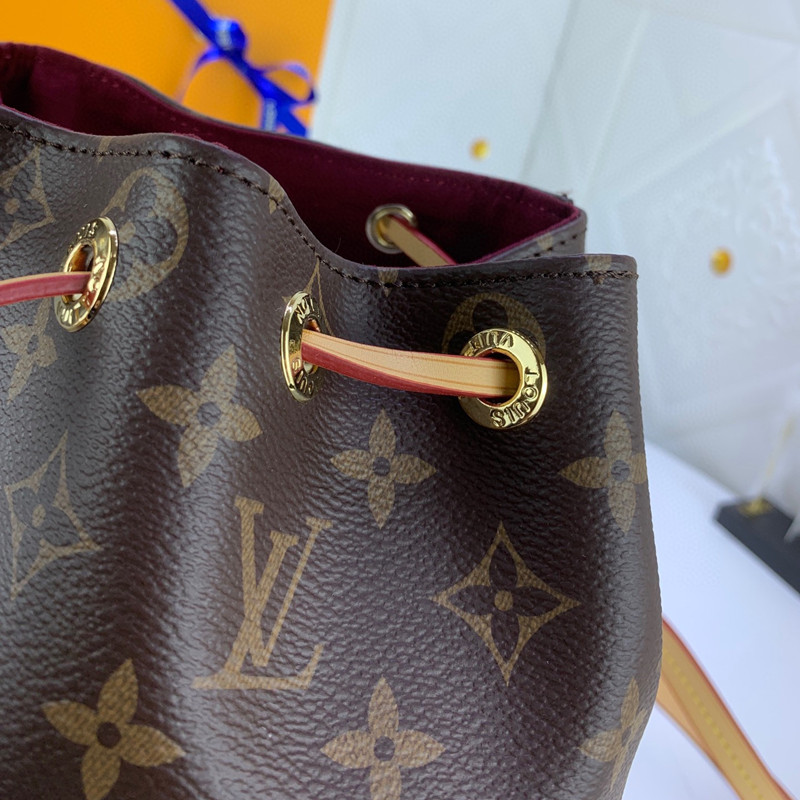 Women's Fashion Backpack School Bags Size 25.5*29*9 cm