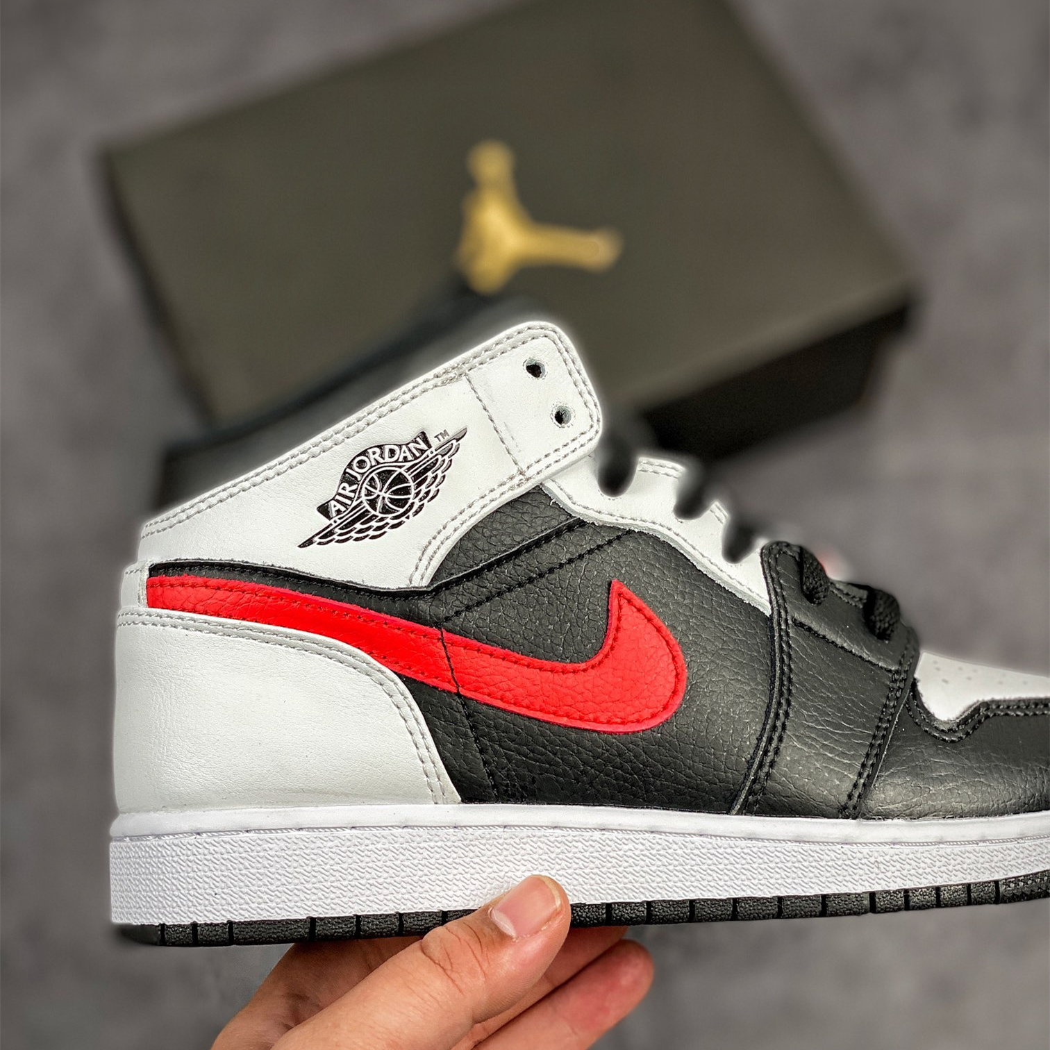 Air Jordan 1 Mid Leisure Board Shoes EU36-EU47.5/ US4-US13