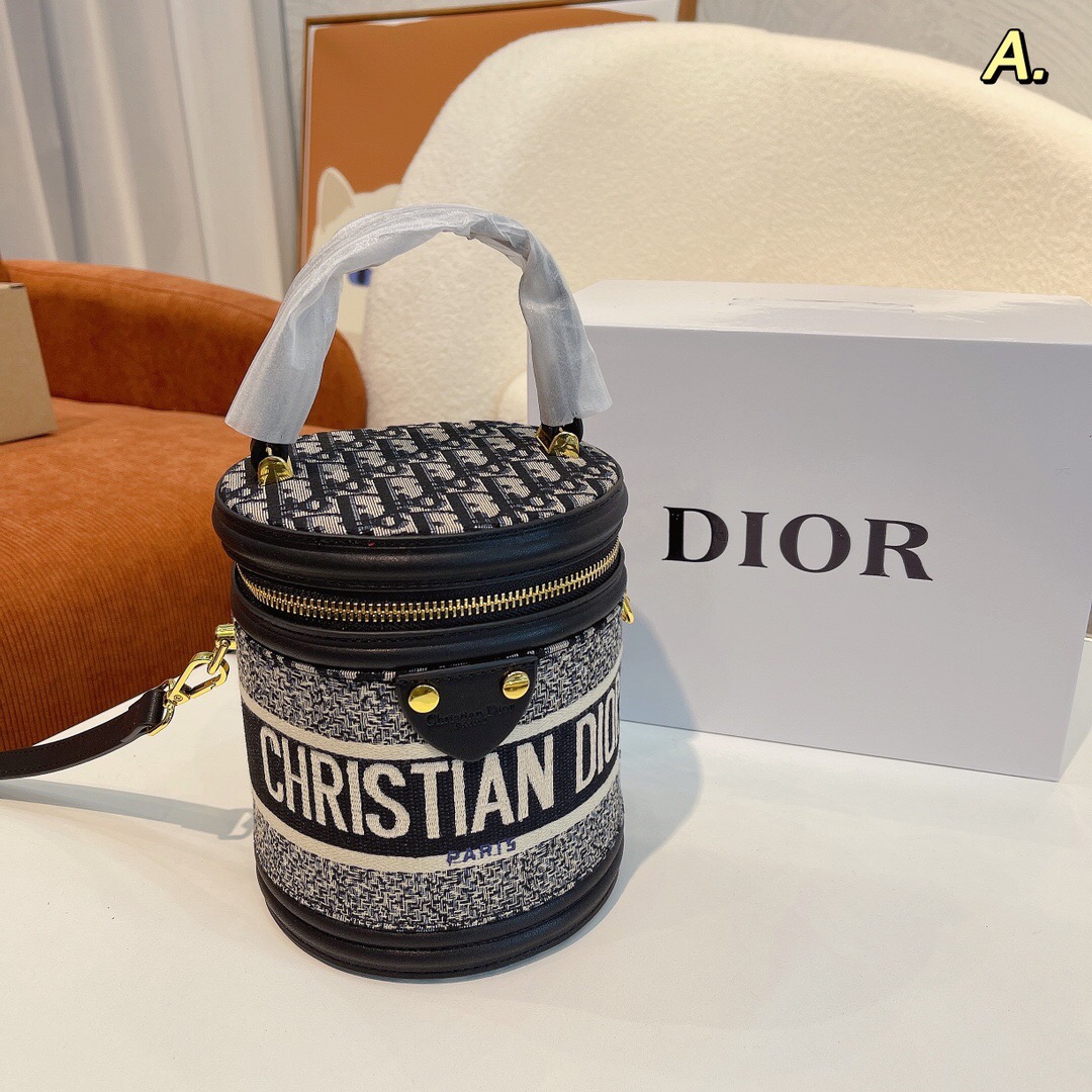 2022 New Bags size:15*14*18cm