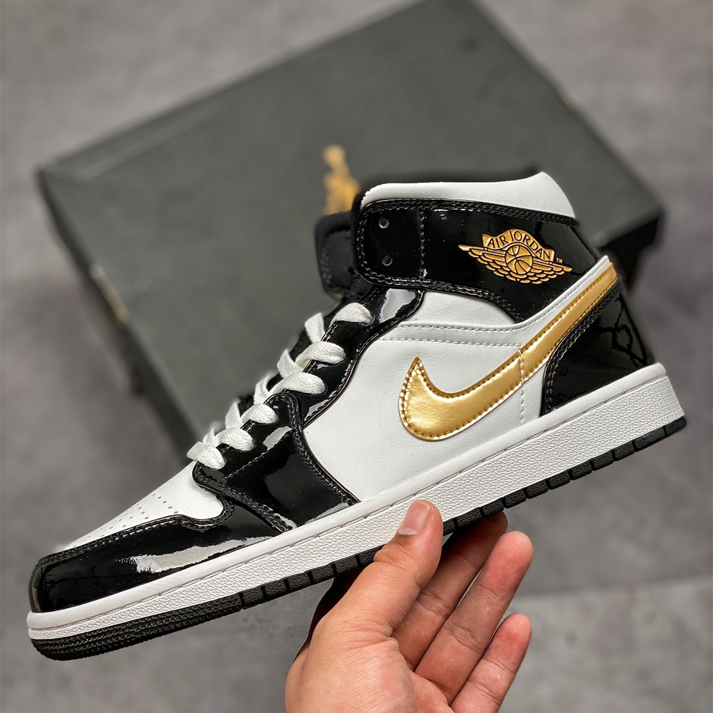 Air Jordan 1 Mid Leisure Board Shoes EU36-EU47.5/ US4-US13