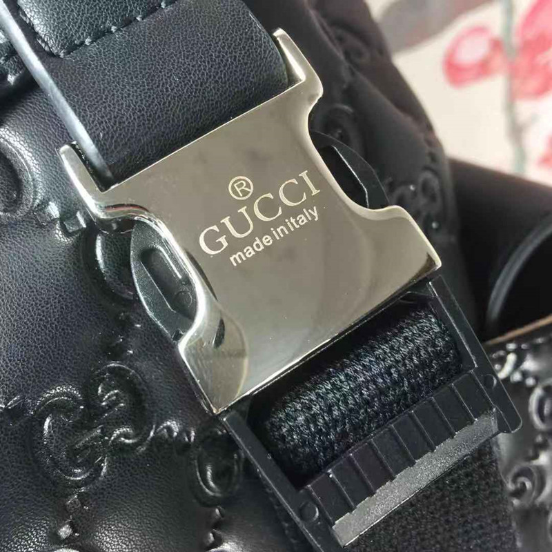 Men's Backpack  Size 34*46*15 cm