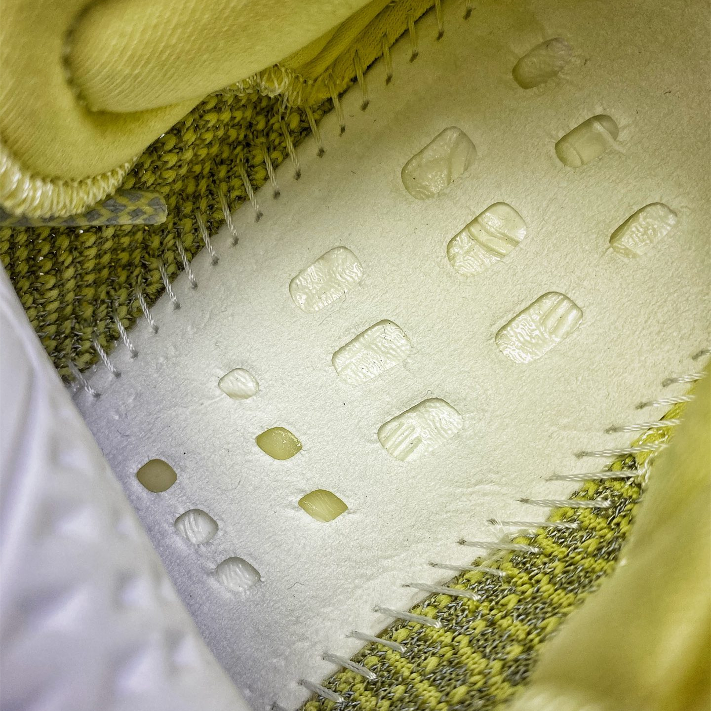 Yeezy Boost 350v2 EU36-EU48 /US4- US13