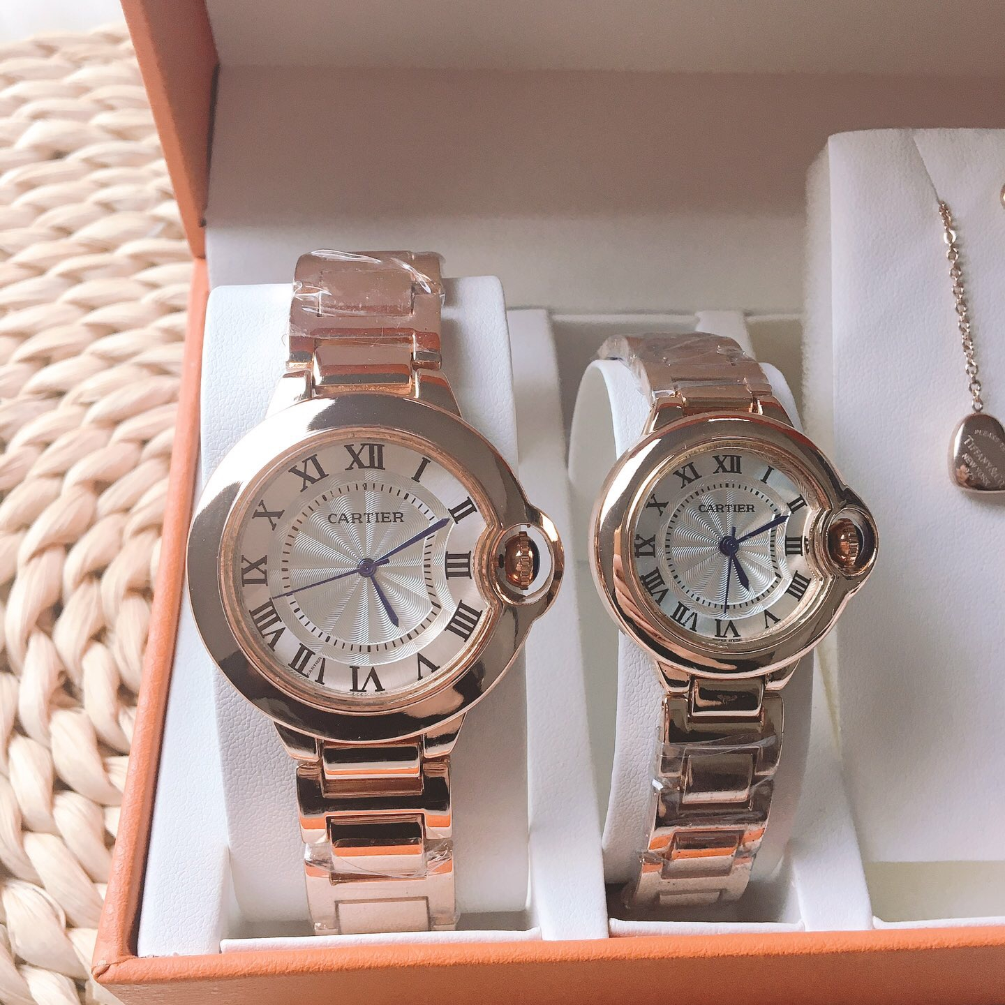 Five-piece Set ,Couple Watch Pair