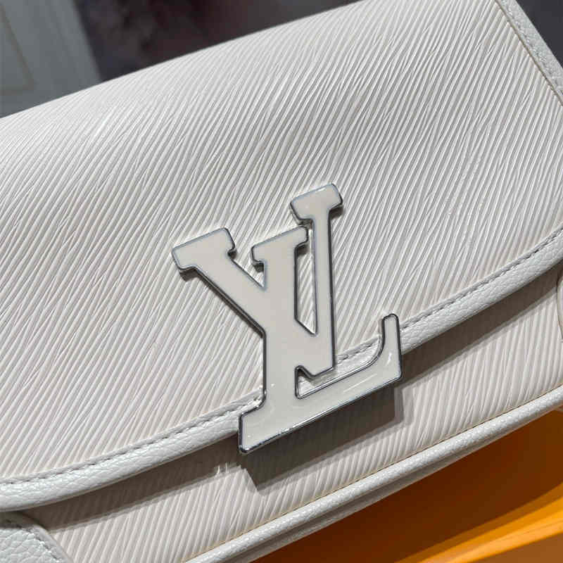 Buci Handbag Beige Women's Crossbody Shoulder Bag Size 24.5*15.5*9 cm